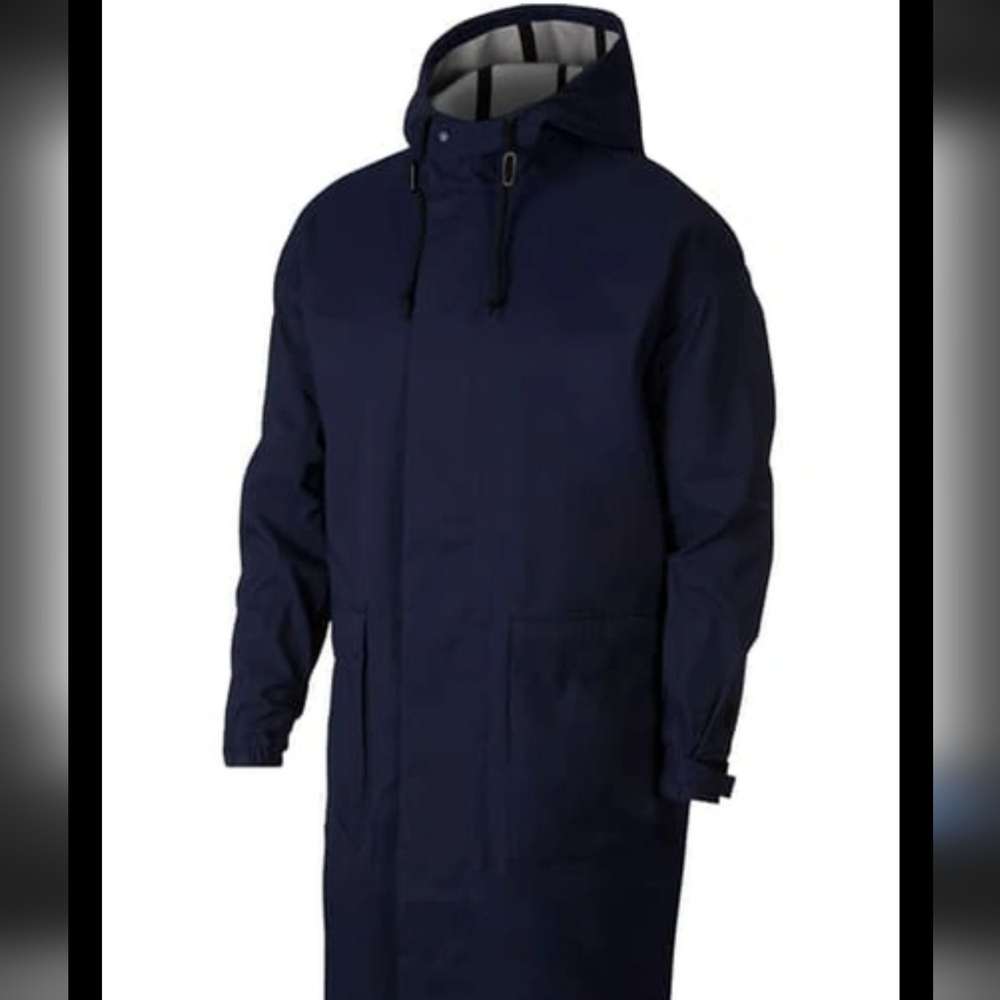 NikeLab NRG HyperShield Parka in an obsidian or navy Men's Medium